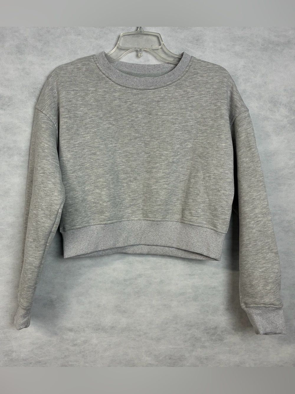 Women's Unbranded Cropped Sweatshirt Sz
Small Gray